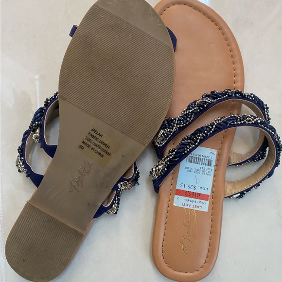 Sandals - Picture 2 of 2